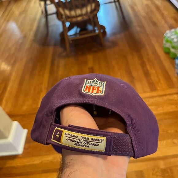 2000 Vintage Puma Vikings hat - Picture 3 of 5